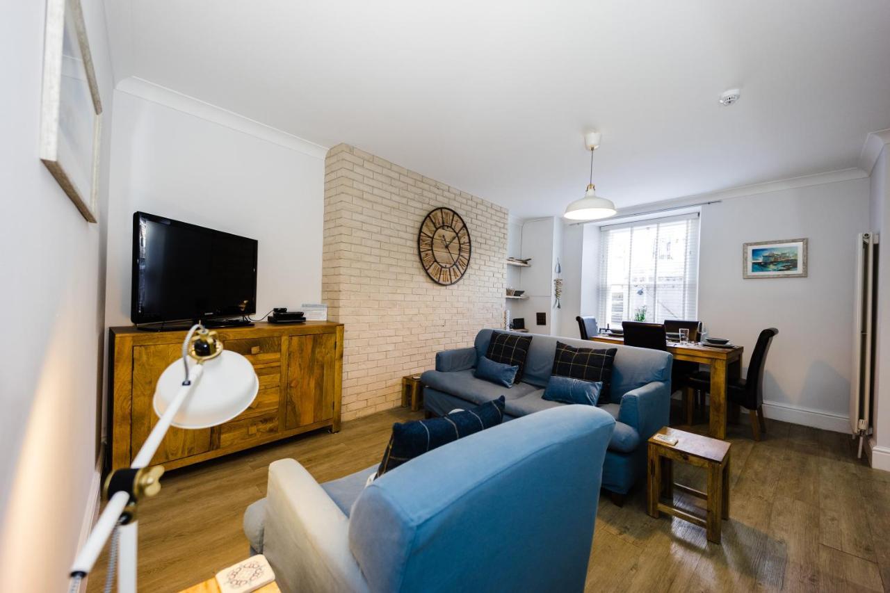 Flat 1 Flint House Tenby - 2 Bedroom - Garden - Dog Friendly Екстериор снимка
